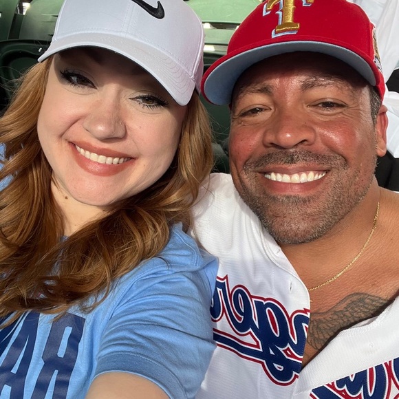 Meet your Posher, Liz - Picture 1 of 1